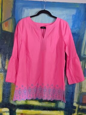 Talbots popover tunic top in pink cotton with blue eyelet embroidery Size Large
